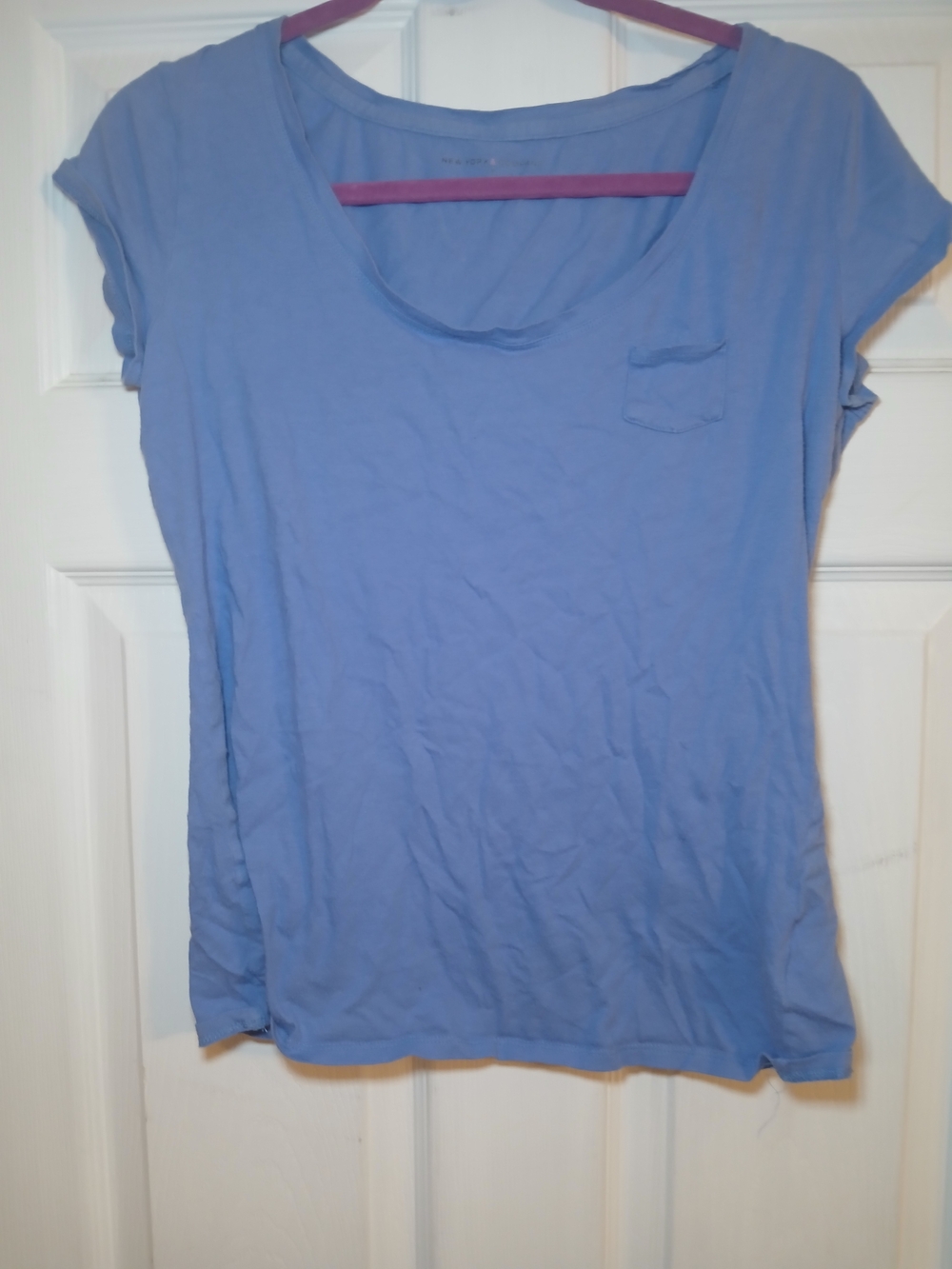 New York & Company Light Blue Scoop Neck Short Sleeve Tee